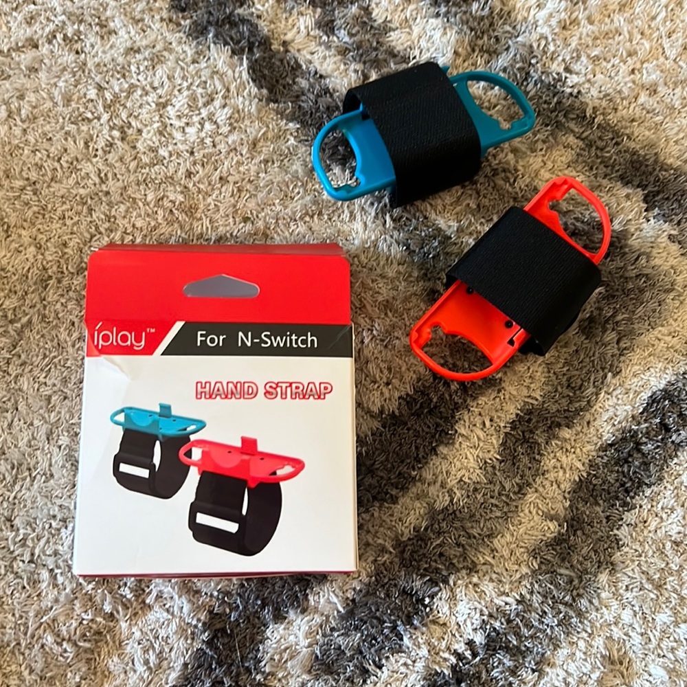 Hand straps to play Switch games!